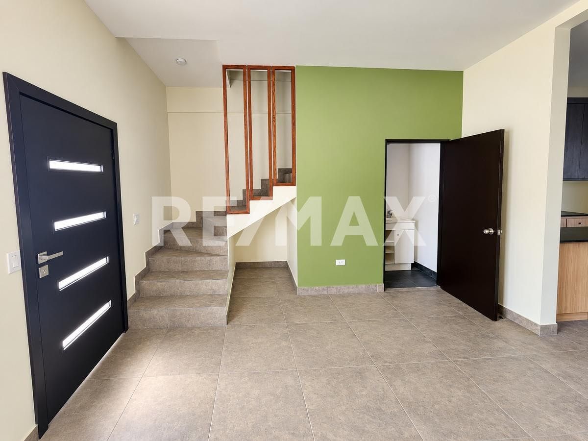 Casa em Los Pinos (Limón), Tijuana, foto 3 de 23