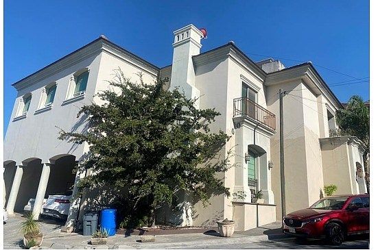 HOUSE FOR SALE COUNTRY, photo 1 of 12