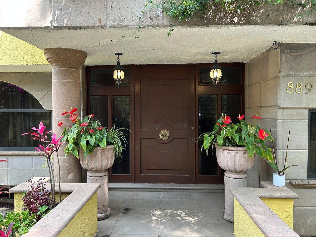 House with Commercial Use in Fuentes del Pedregal, Tlalpan, photo 4 of 41