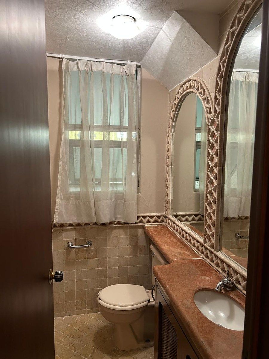 House with Commercial Use in Fuentes del Pedregal, Tlalpan, photo 17 of 41