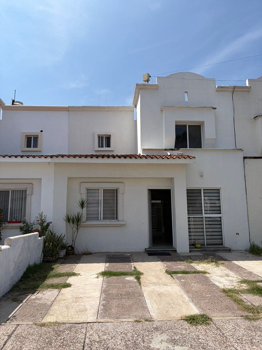 HOUSE FOR SALE IN VILLA SUR, photo 1 of 23