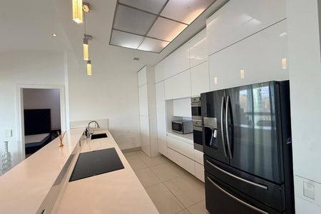APARTMENT FOR RENT - METROPOLITAN CENTER
