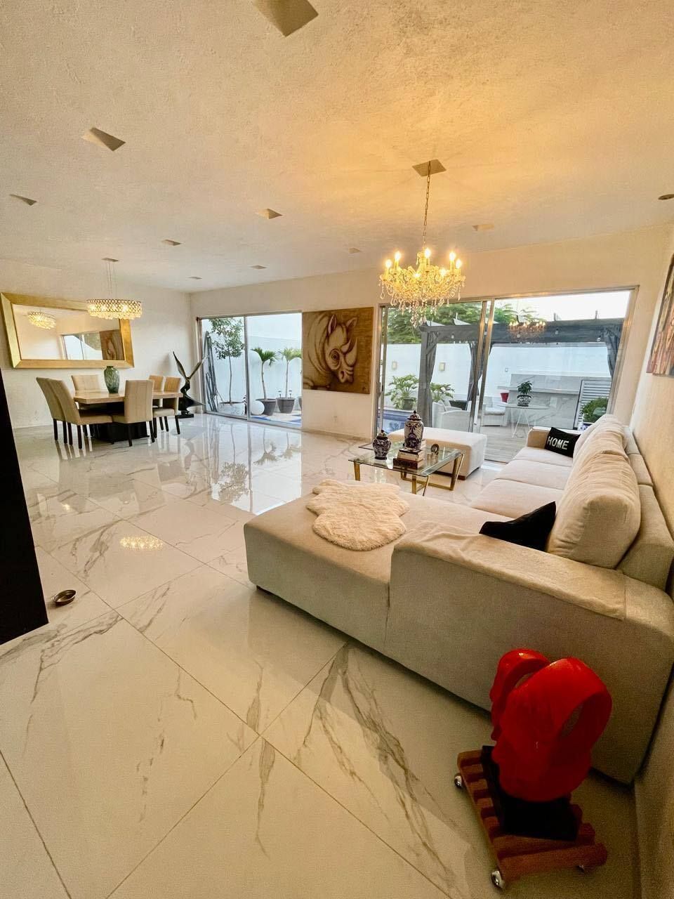 Casa en venta en Juriquilla, foto 1 de 9