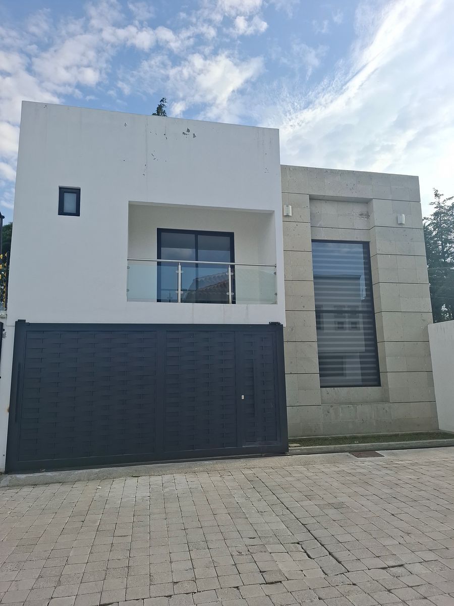 CASA MOBILIADA PARA ALUGUEL TOLUCA, foto 1 de 30
