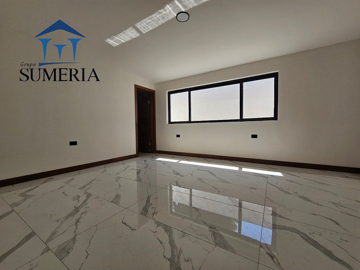 House with Commercial Use in Parques de San Felipe, Chihuahua, photo 6 of 17