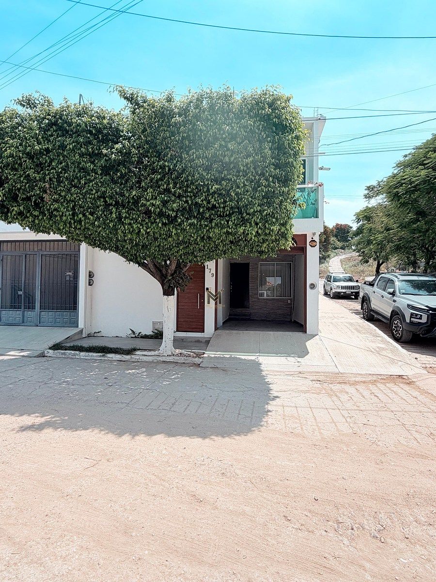 CASA NA ESQUINA PARA ALUGAR EM SOLIDARIDAD TERAN, foto 1 de 22