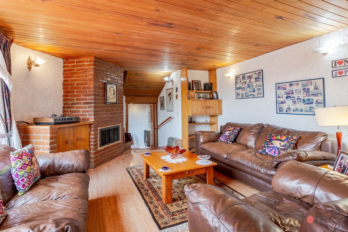 Casa en Venta en Bosques de las Lomas, foto 1 de 17
