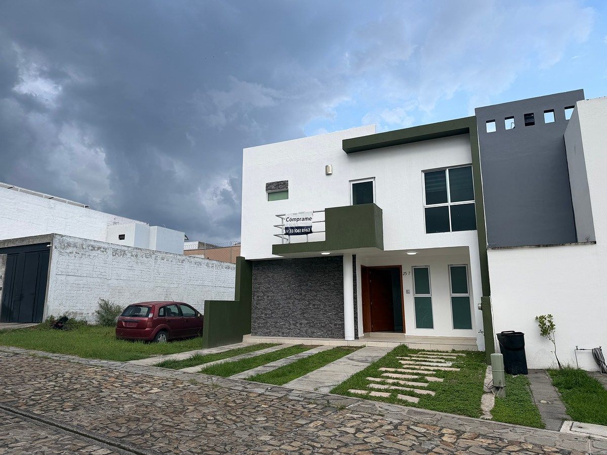 House in Gated Community in Bosques Santa Anita, Tlajomulco de Zúñiga, photo 3 of 29
