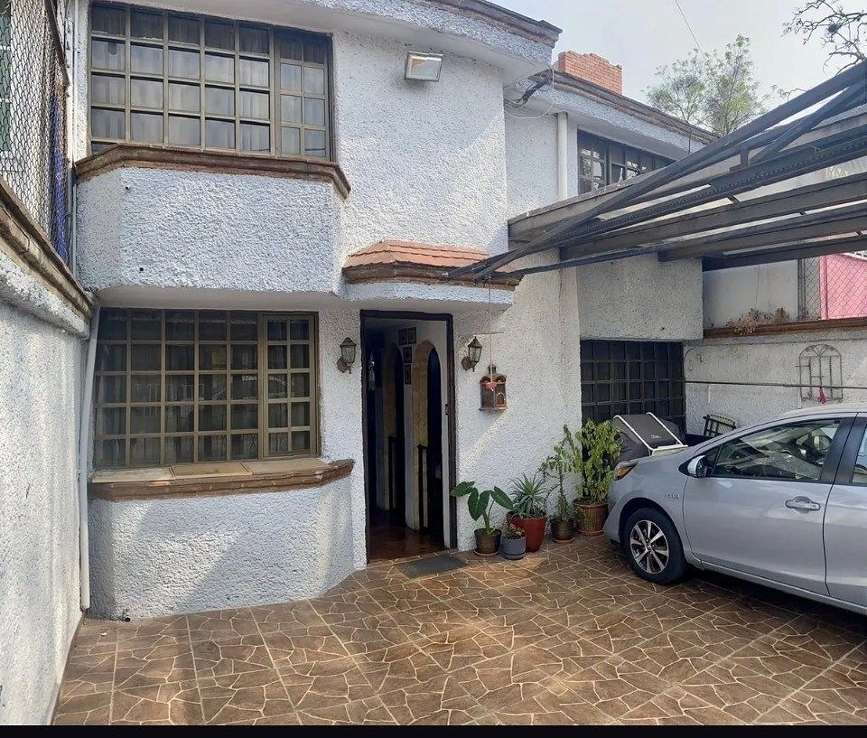 Fachada, foto 1 de 21