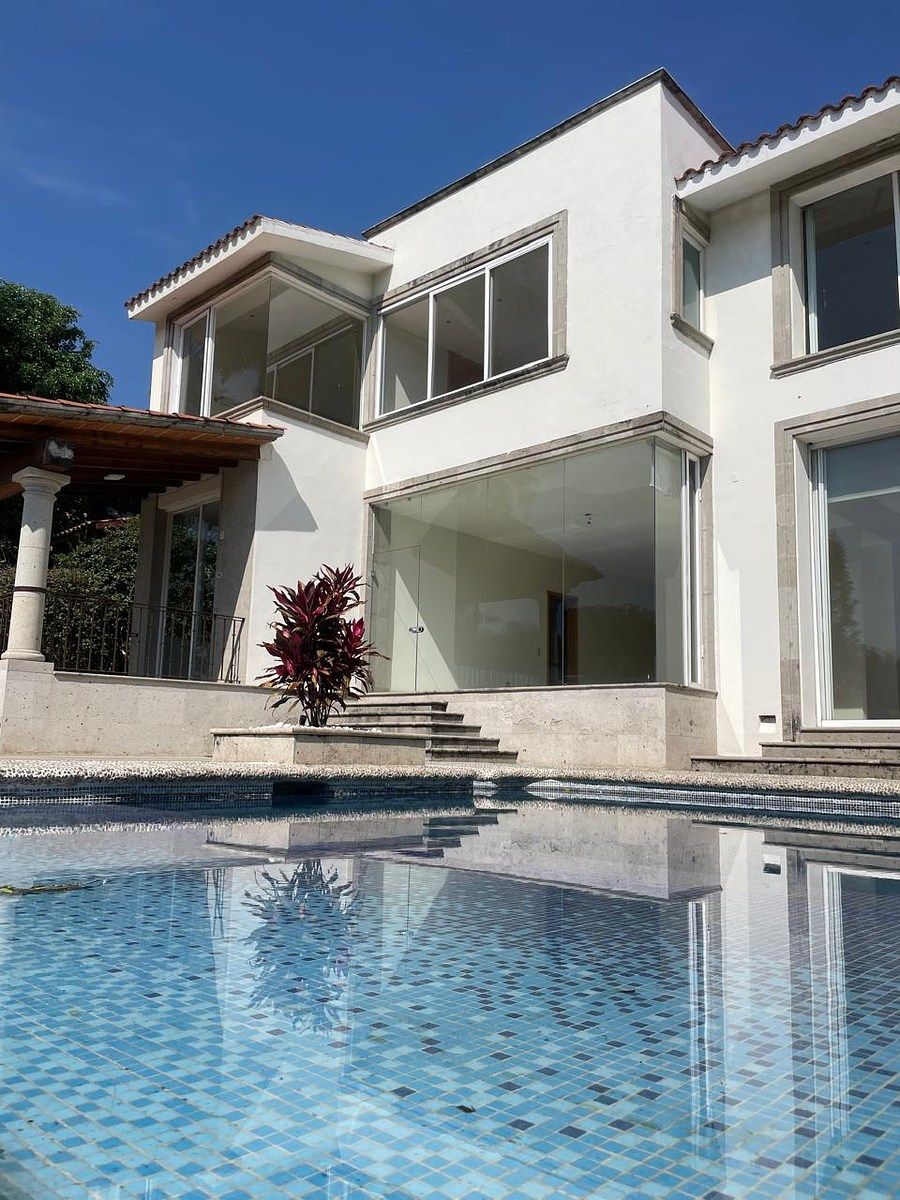 Sale of house in Tabachines Golf Club Cuernavaca, photo 1 of 18