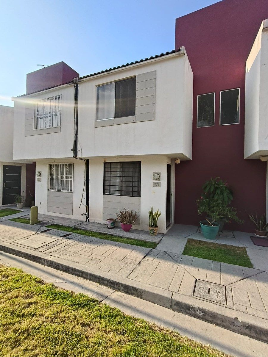 Casa en renta en zona norponiente de Querétaro | Privada por $5,800, foto 1 de 16