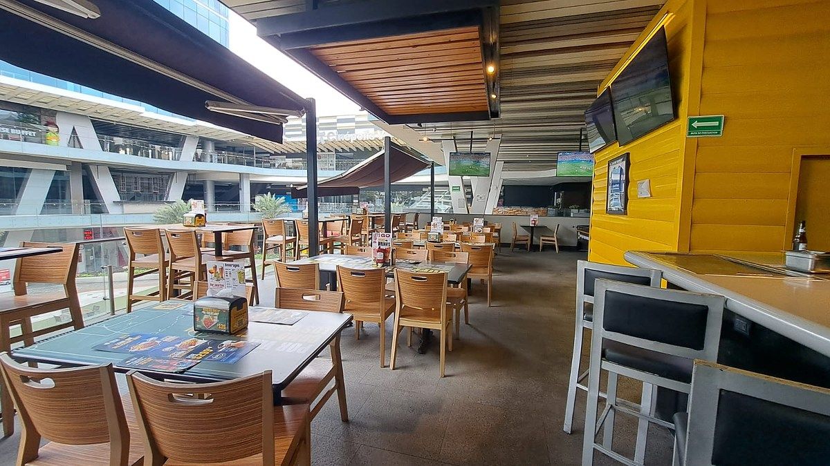 Local en centro comercial en Del Valle, San Pedro Garza García, foto 5 de 22