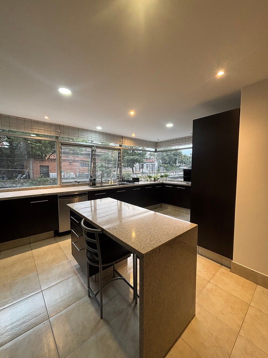 Apartment in Bosques de las Lomas, Cuajimalpa de Morelos, photo 4 of 33