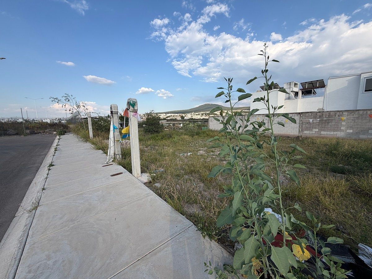 Lote em Colinas del Santuario, Corregidora, foto 4 de 9