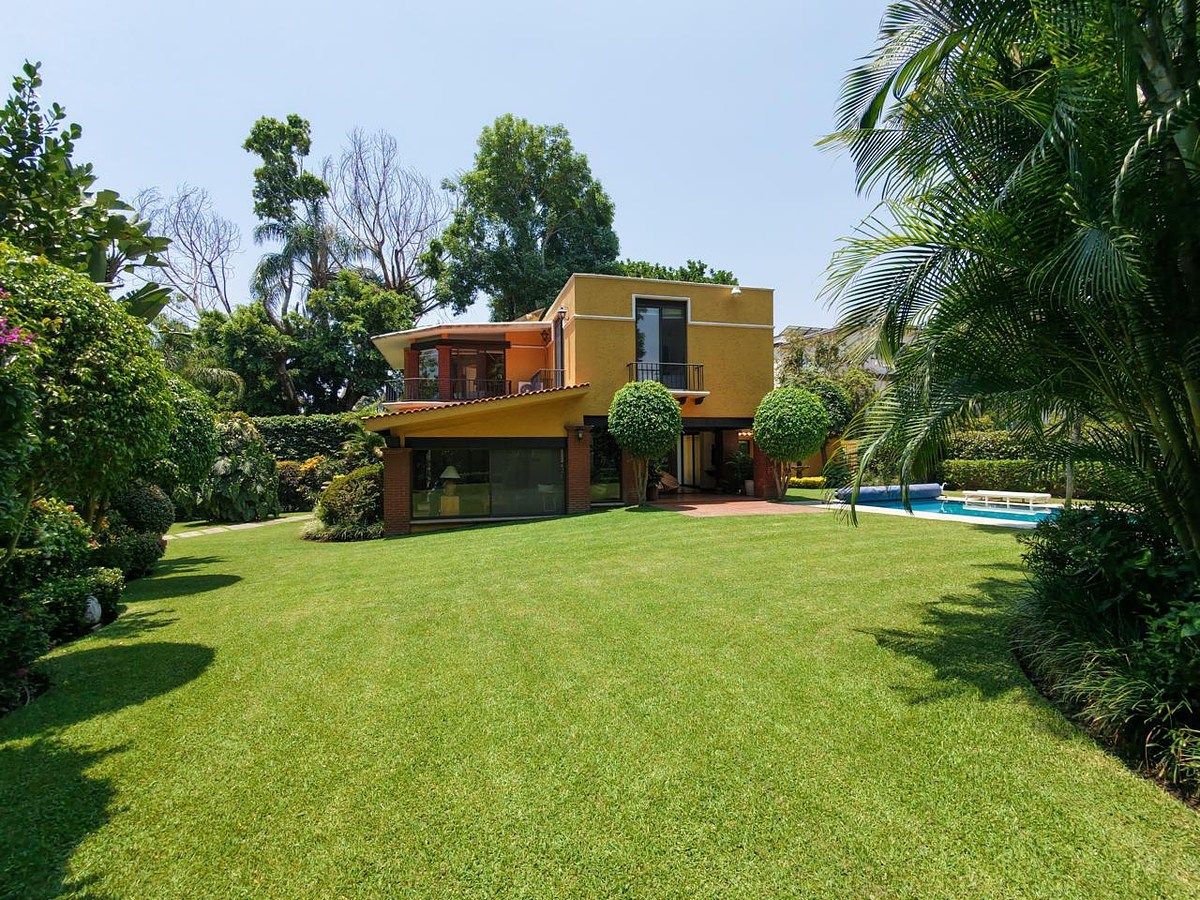 Venda de Casa em Acapantzingo com Piscina e Grande Jardim, foto 1 de 27