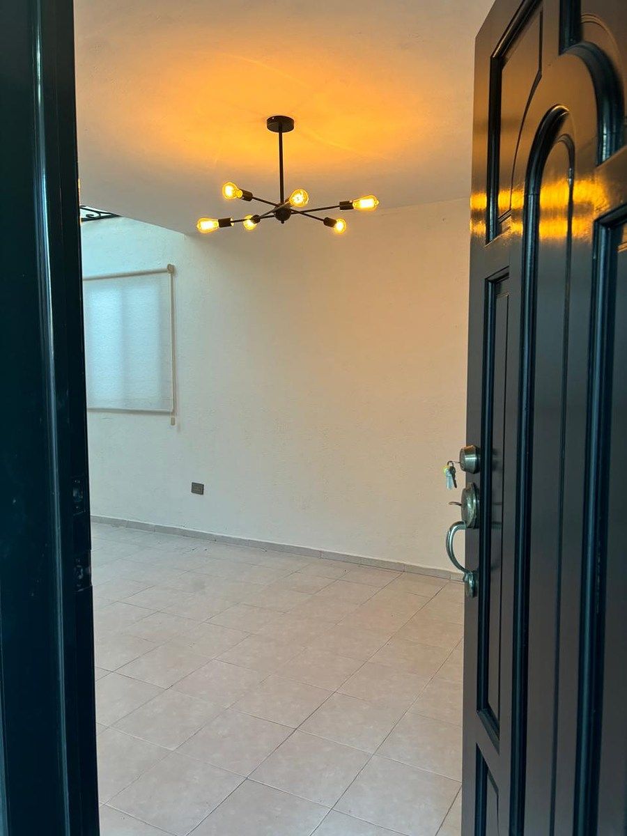 Linda casa en renta Zona de Altabrisa, foto 1 de 12