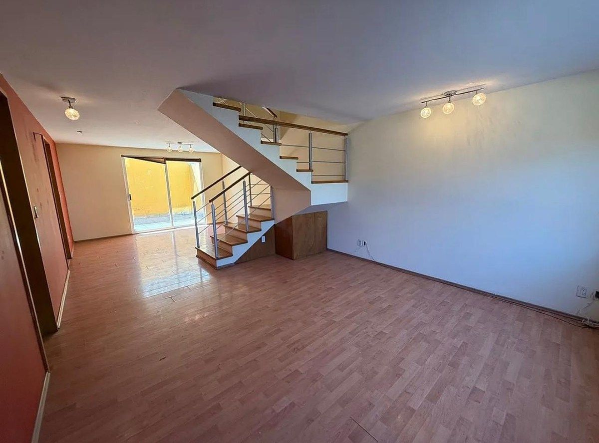 Casa em Las Arboledas, Atizapán de Zaragoza, foto 2 de 18