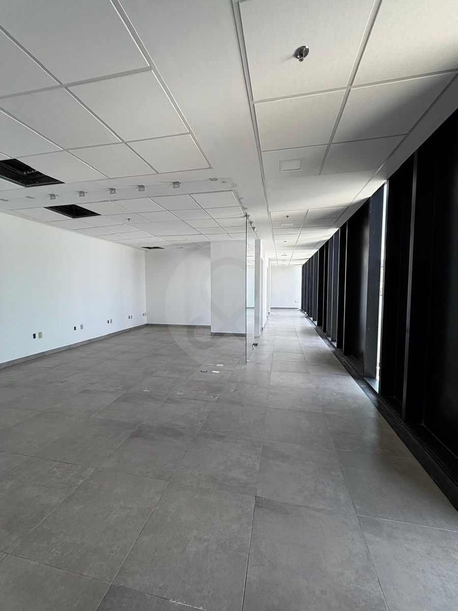 Oficina en Renta con 140 m2 sobre Prolongación Montejo, foto 1 de 15