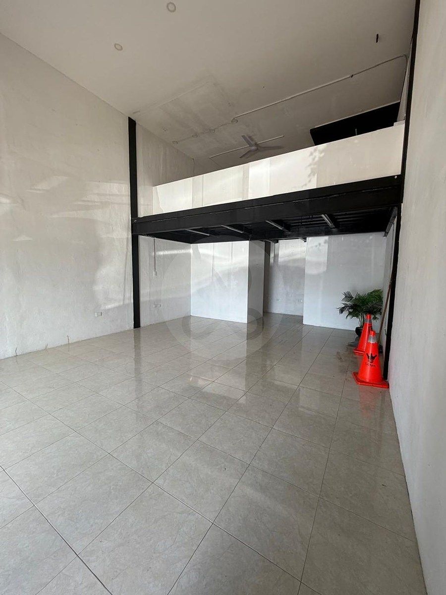 Retail Space in Villas Del Sol, Mérida, photo 2 of 12