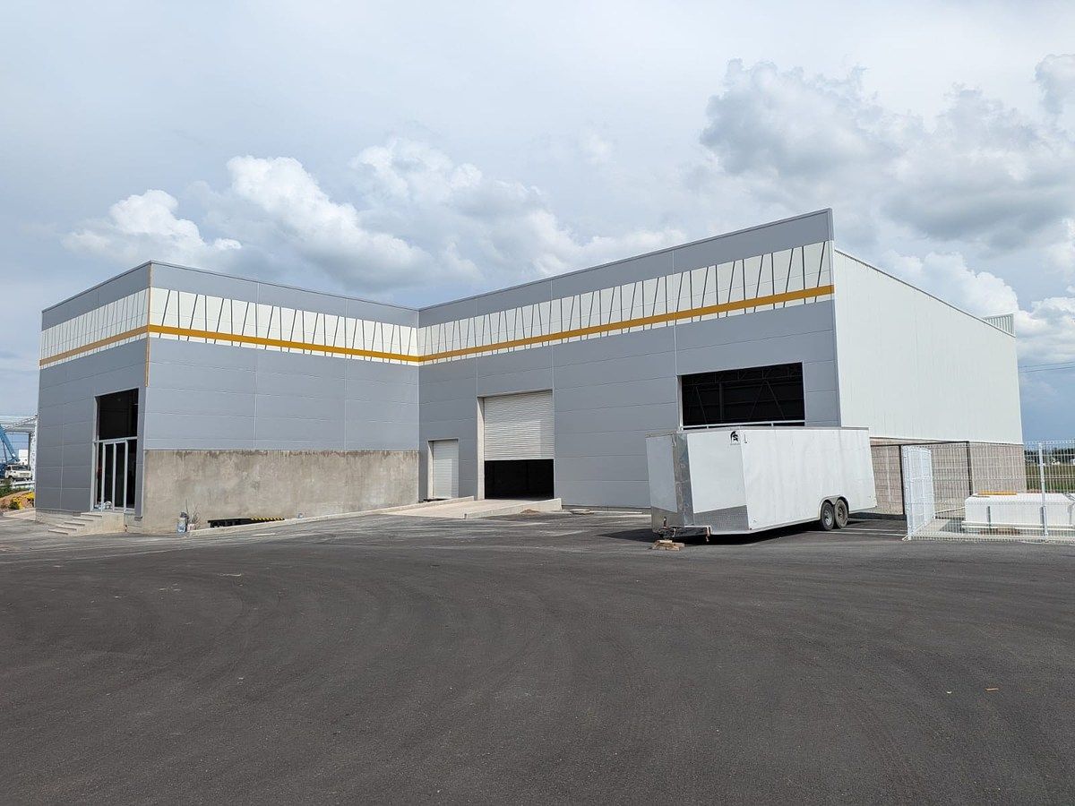 800 m2 nave en Parque Ind Aeropark, foto 1 de 15