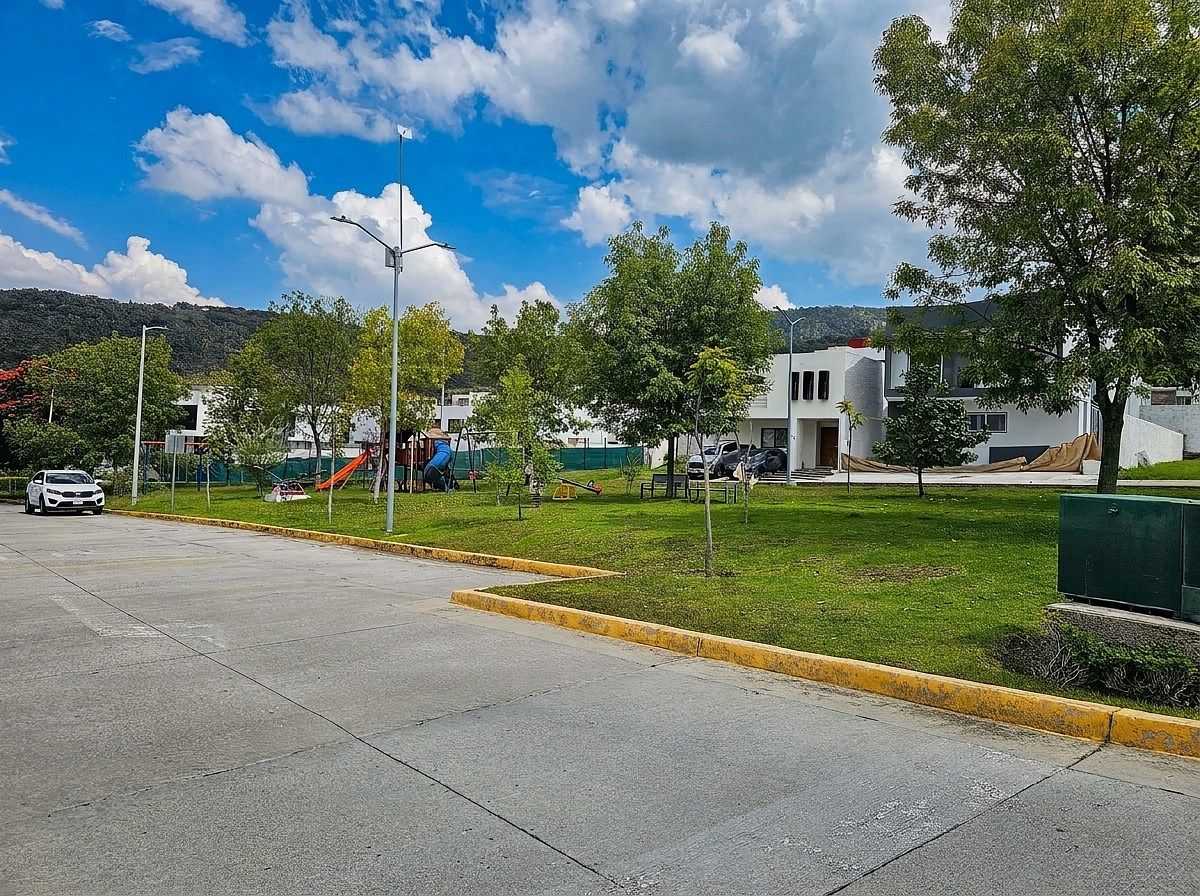 Lote em Los Robles Residencial, Zapopan, foto 7 de 8