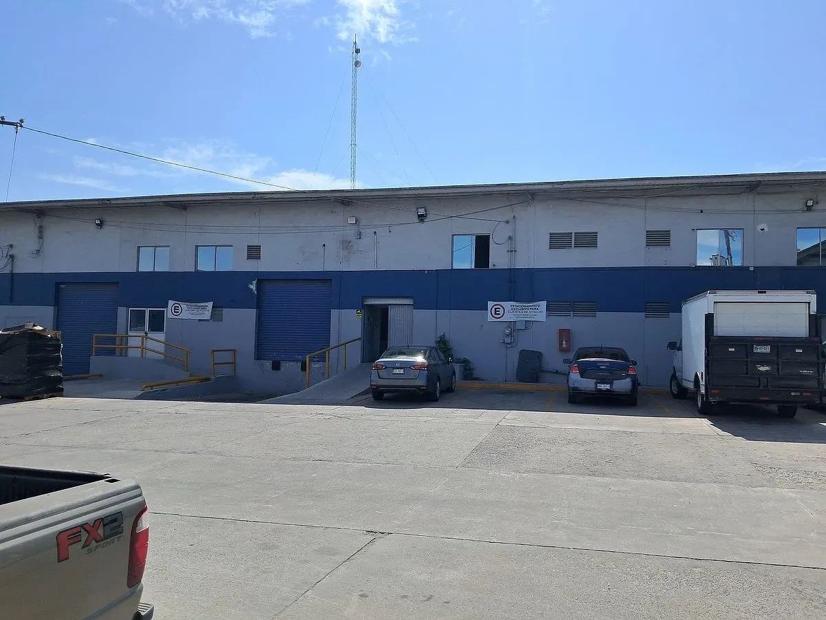 Galpão comercial em Gas y Anexas, Tijuana, foto 2 de 19