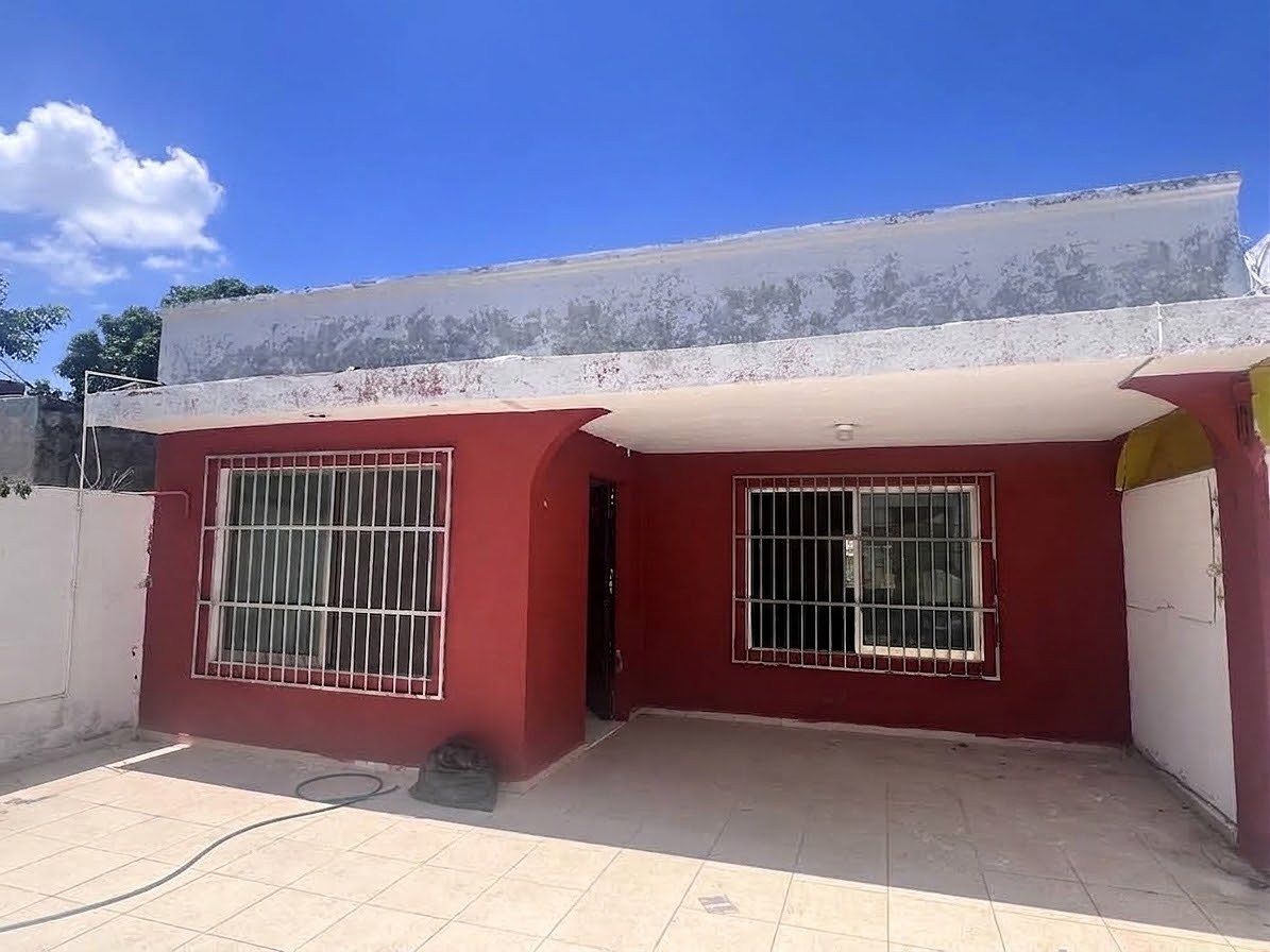 Fachada, foto 1 de 14