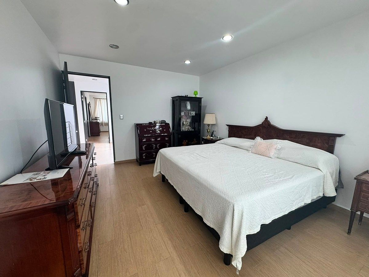 Casa em Cumbres del Lago, Querétaro, foto 2 de 16