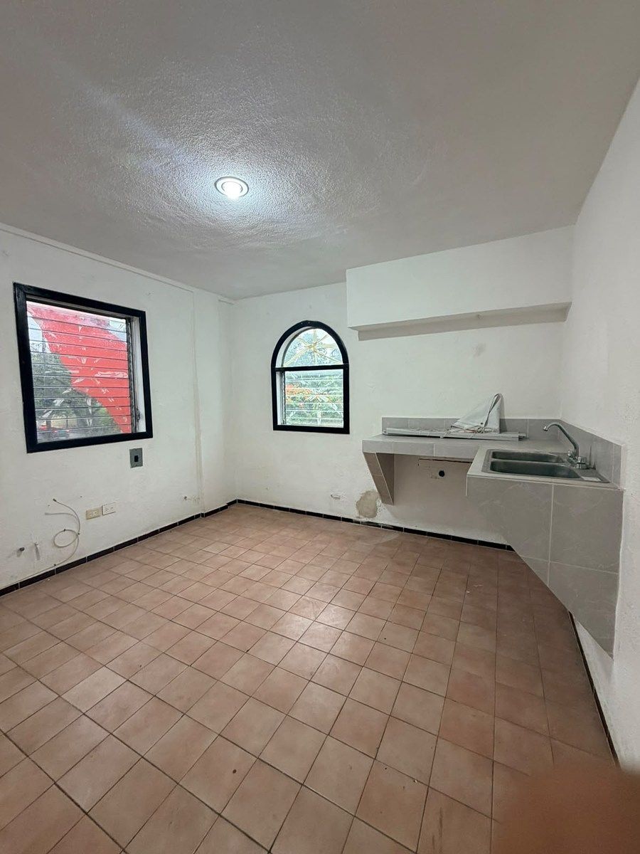 Interior con lavabo, foto 5 de 8