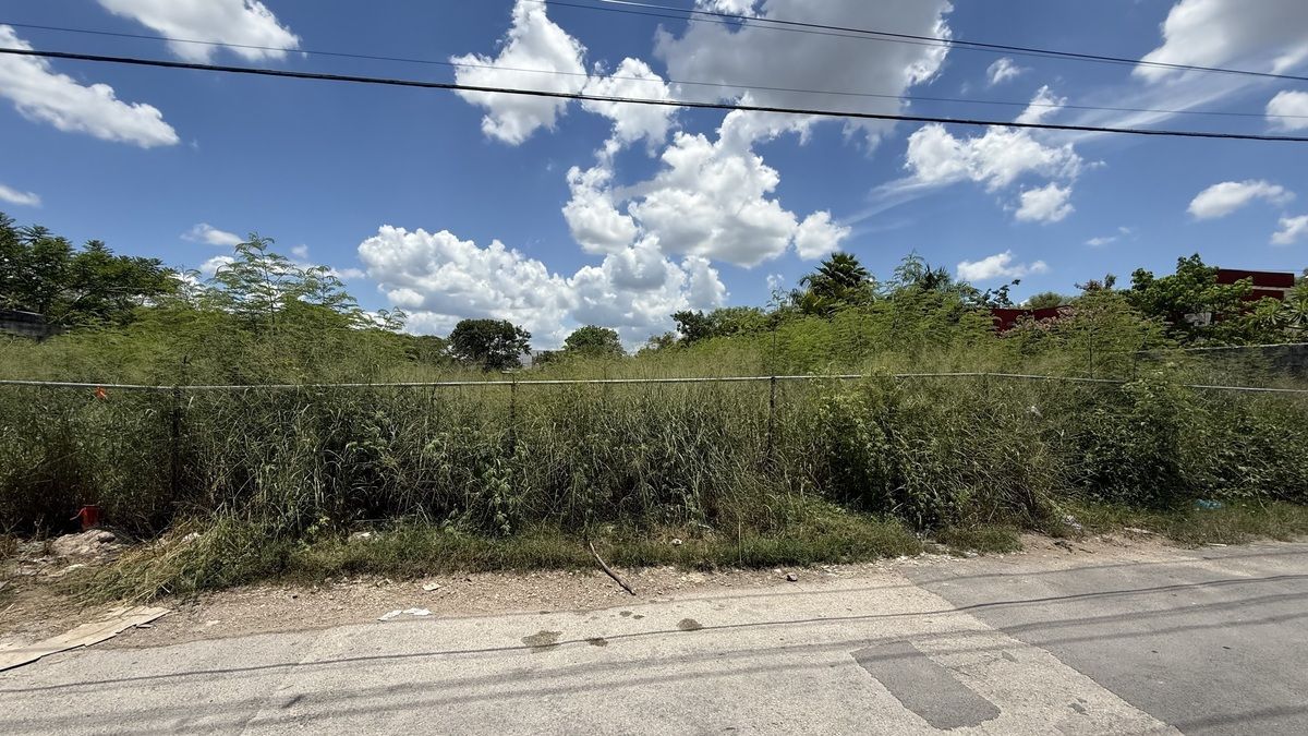 Terreno à venda em Cholul urbanizado perto do parque e mercado, foto 1 de 3
