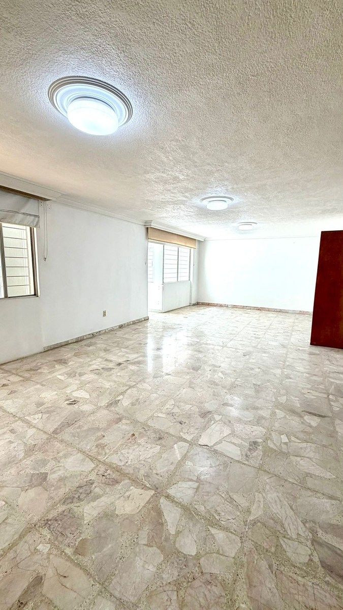 Casa em Prados de Providencia, Guadalajara, foto 3 de 22
