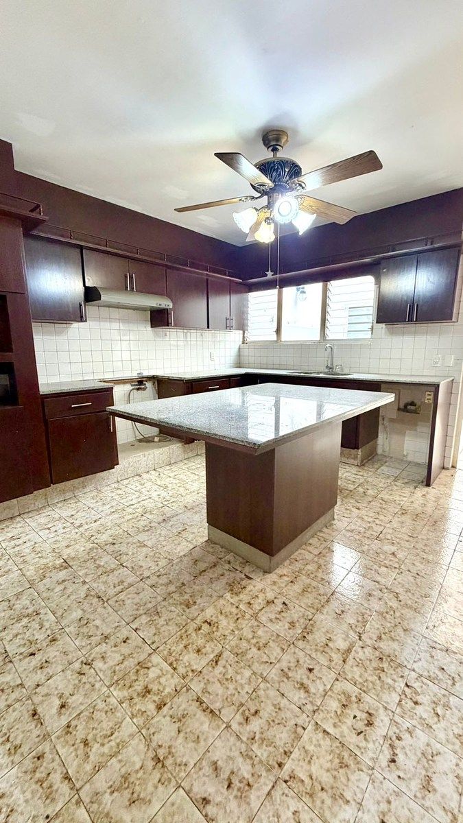 Casa em Prados de Providencia, Guadalajara, foto 2 de 22