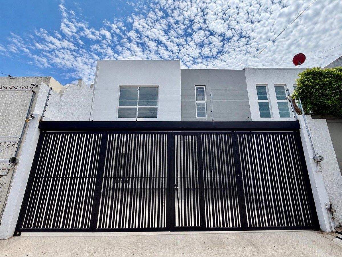 Casa Nueva En Venta En Col. Jardínes Alcalde, Guadalajara, foto 1 de 26