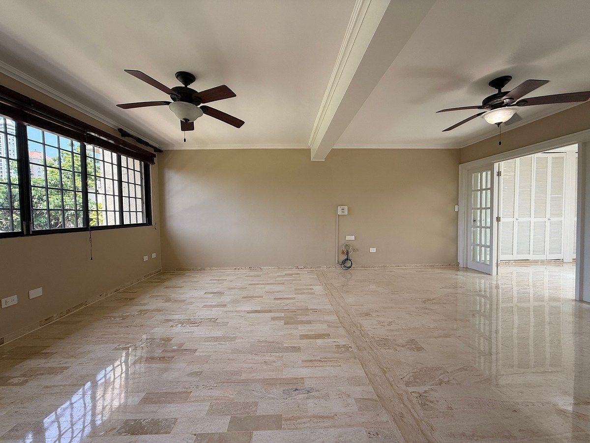 Casa en Los Cacicazgos, Santo Domingo Centro (Distrito Nacional), foto 23 de 39