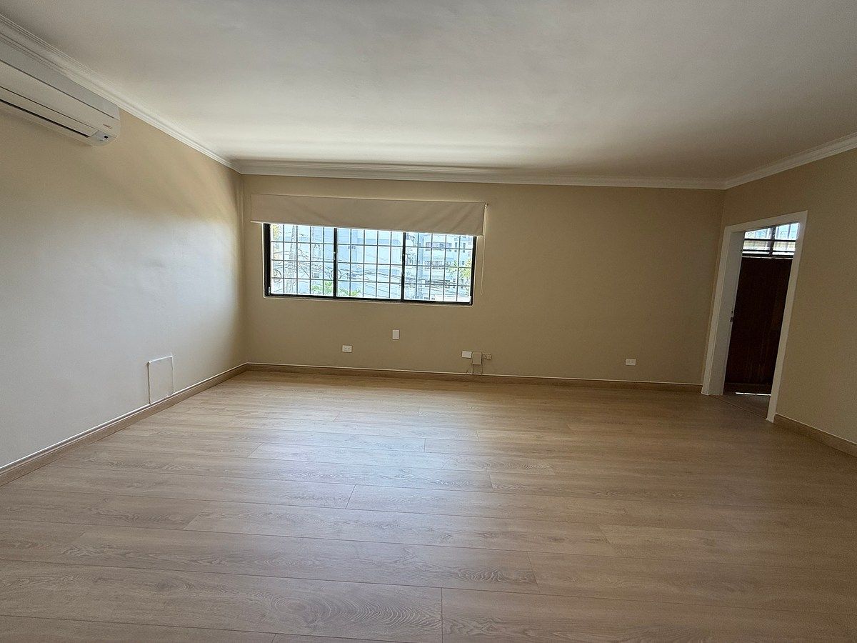 Casa en Los Cacicazgos, Santo Domingo Centro (Distrito Nacional), foto 25 de 39