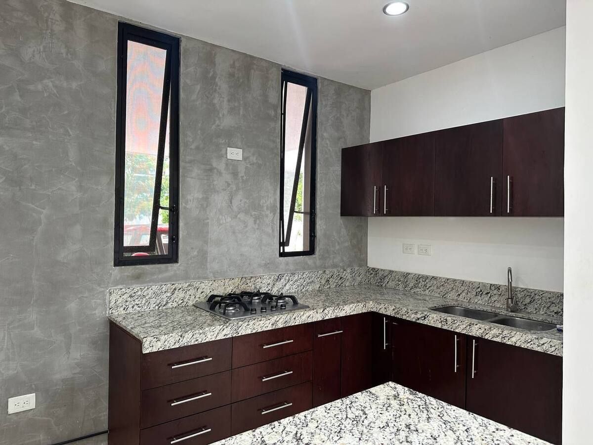 House in Gated Community in Chuburna de Hidalgo, Mérida, photo 3 of 15