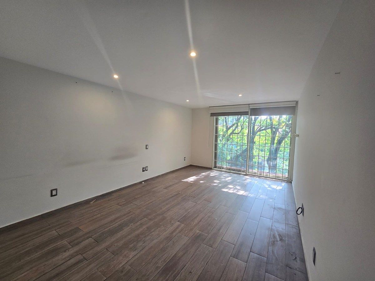 APARTAMENTO À VENDA EM POLANCO, foto 1 de 14