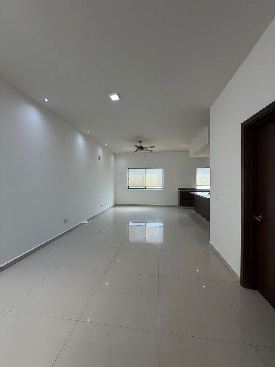 Casa en Cumbres Elite, Monterrey, foto 2 de 28