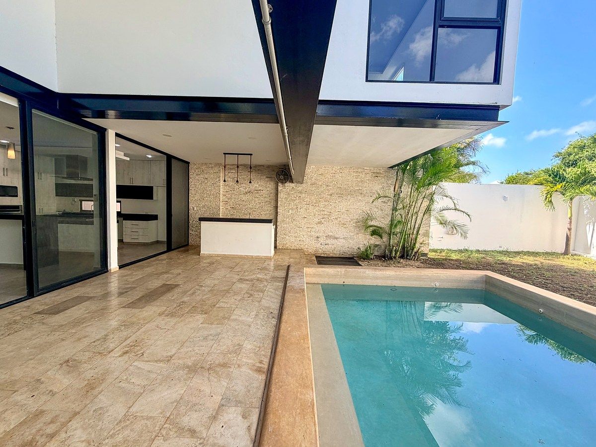 CASA EN VENTA EN MÉRIDA, PRIVADA NORTEMÉRIDA, KOMCHEN, ENTREGA INMEDIATA - foto 1