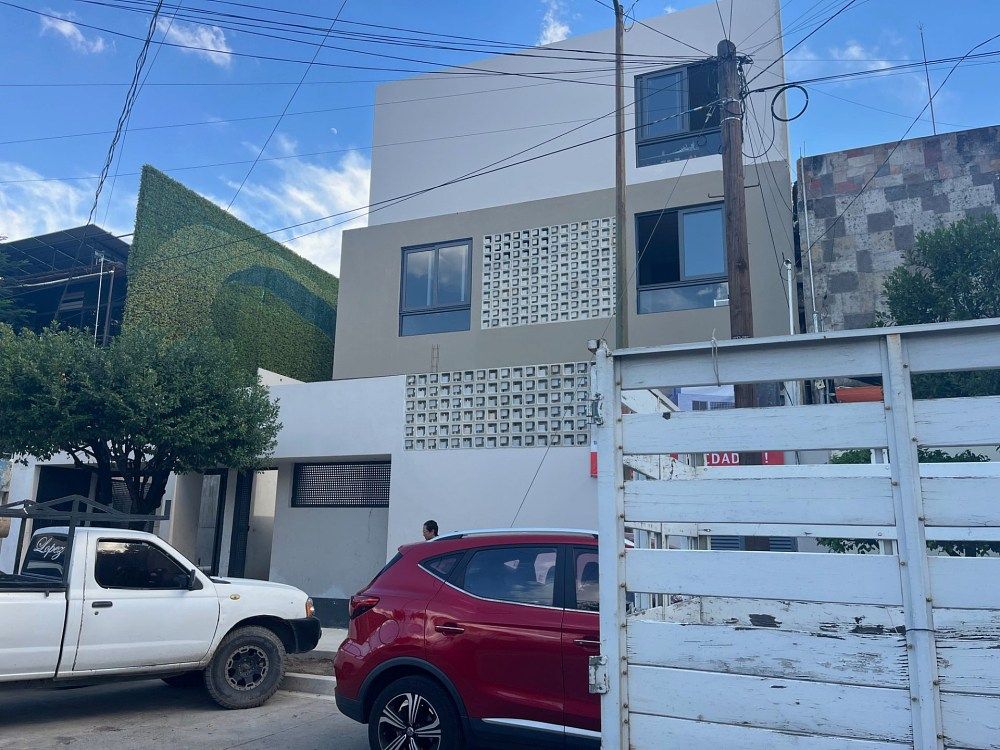 Casa em Jardines del Bosque Norte, Guadalajara, foto 4 de 48