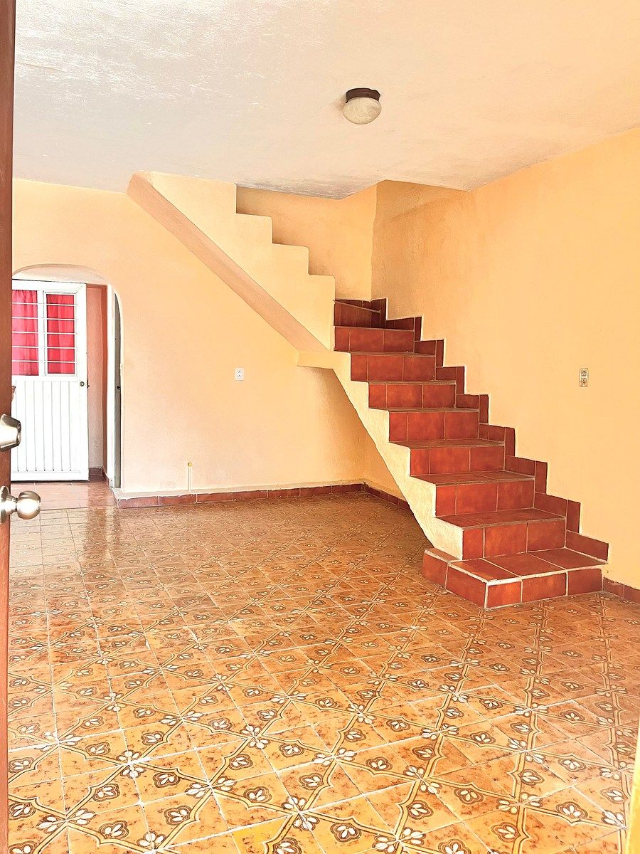 House in Carmen Romano de Lopez Portillo (fomerrey 27), San Nicolás de los Garza, photo 3 of 8
