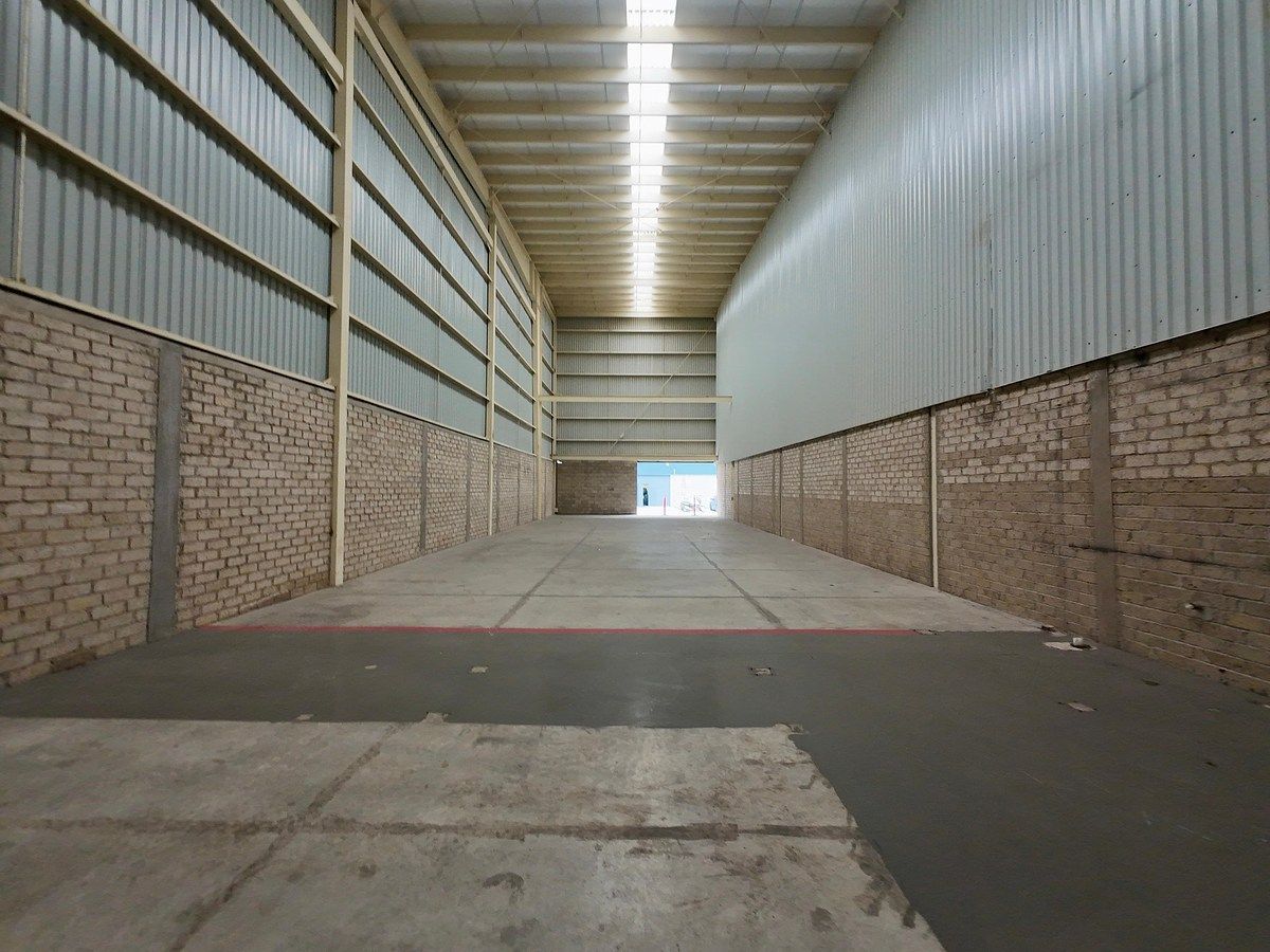 Prédio industrial em San Juan de Ocotan, Zapopan, foto 3 de 10