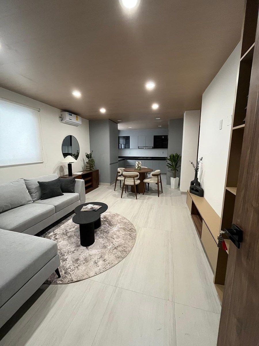 Apartamento em Jardines del Moral, León, foto 2 de 11
