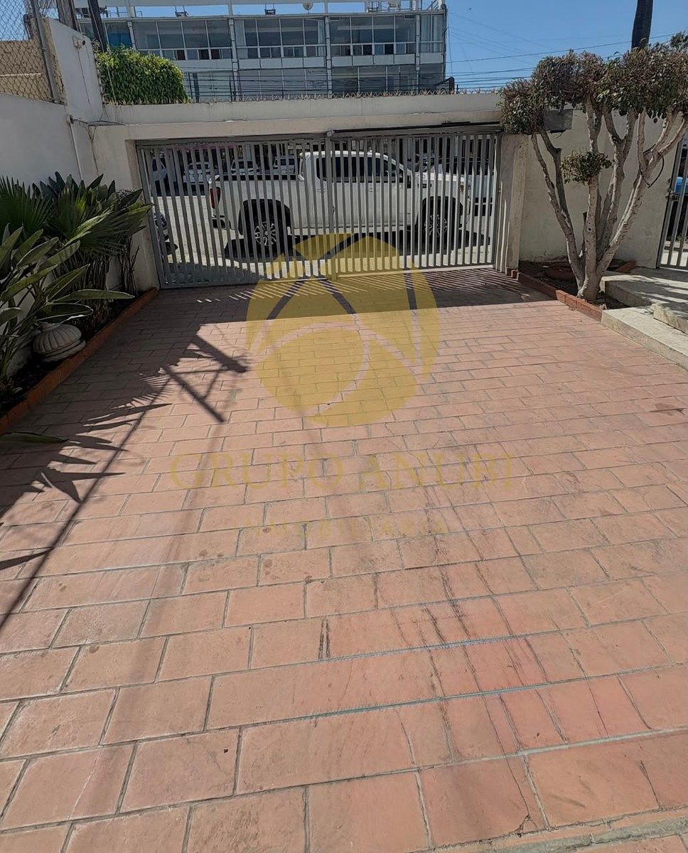 House in Las Palmas, Tijuana, photo 3 of 24