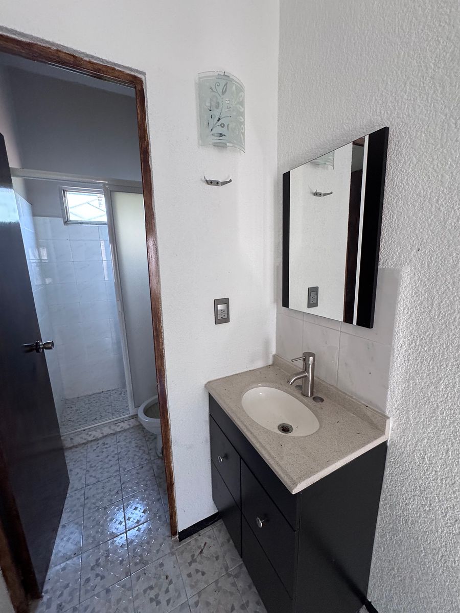 Baño completo, foto 14 de 23