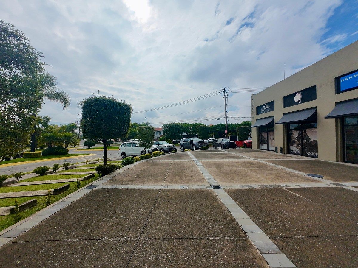 Loja em shopping em Virreyes Residencial, Zapopan, foto 10 de 13