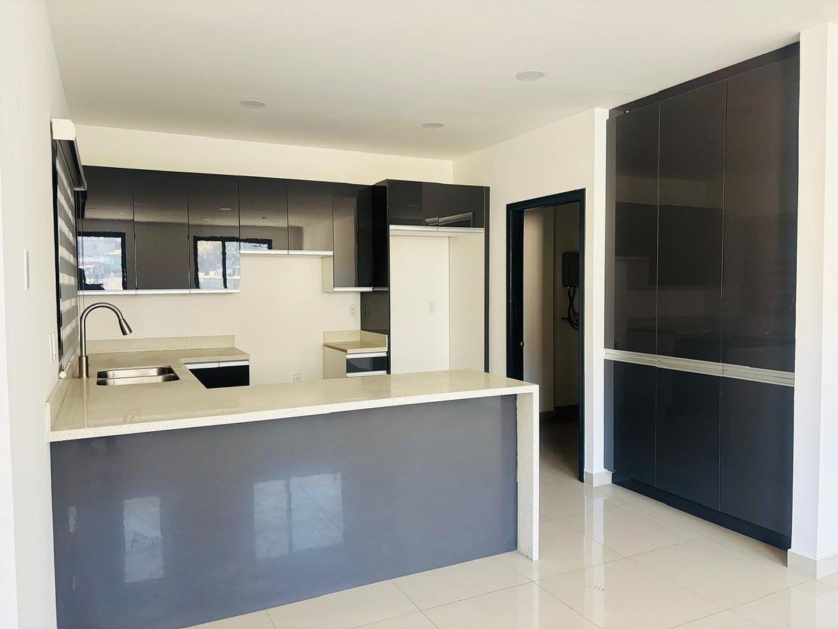 House in Gated Community in 20 de Noviembre, Tijuana, photo 3 of 23