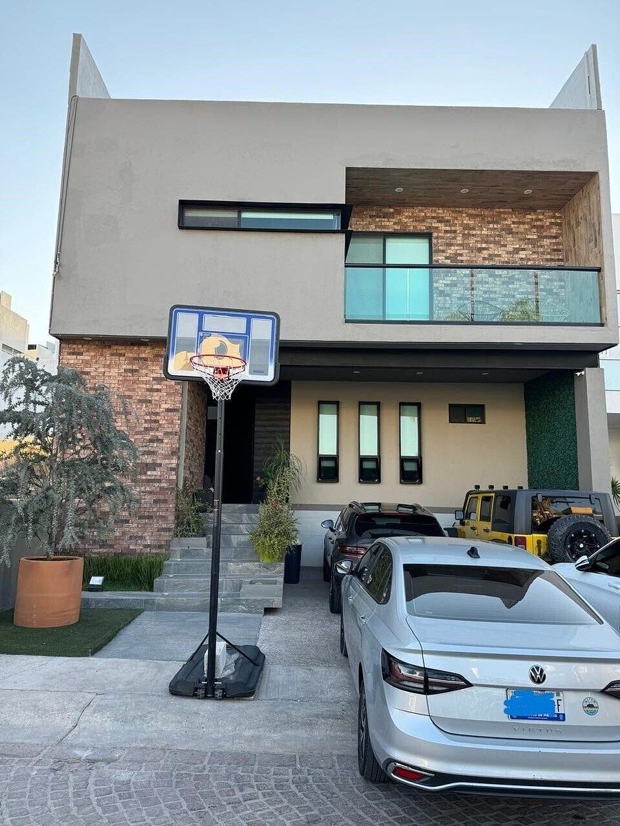 CASA EN CUMBRES DEL LAGO CON ROOF GARDEN, foto 1 de 42