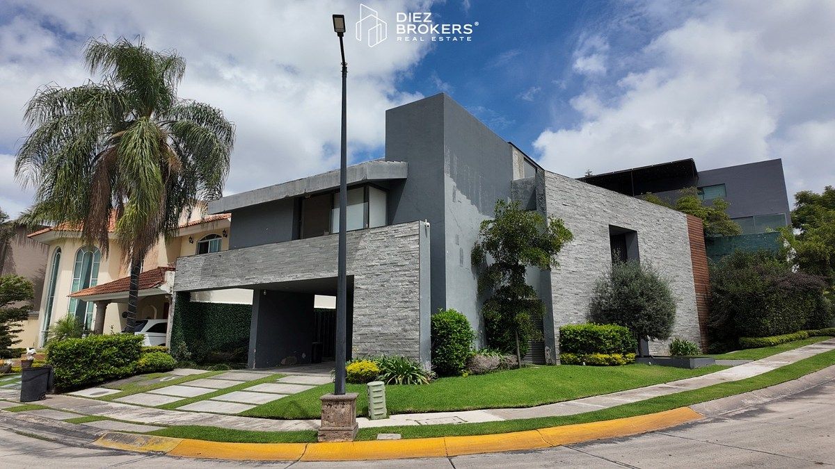 Casa en venta - Los Frailes, Zapopan - foto 1