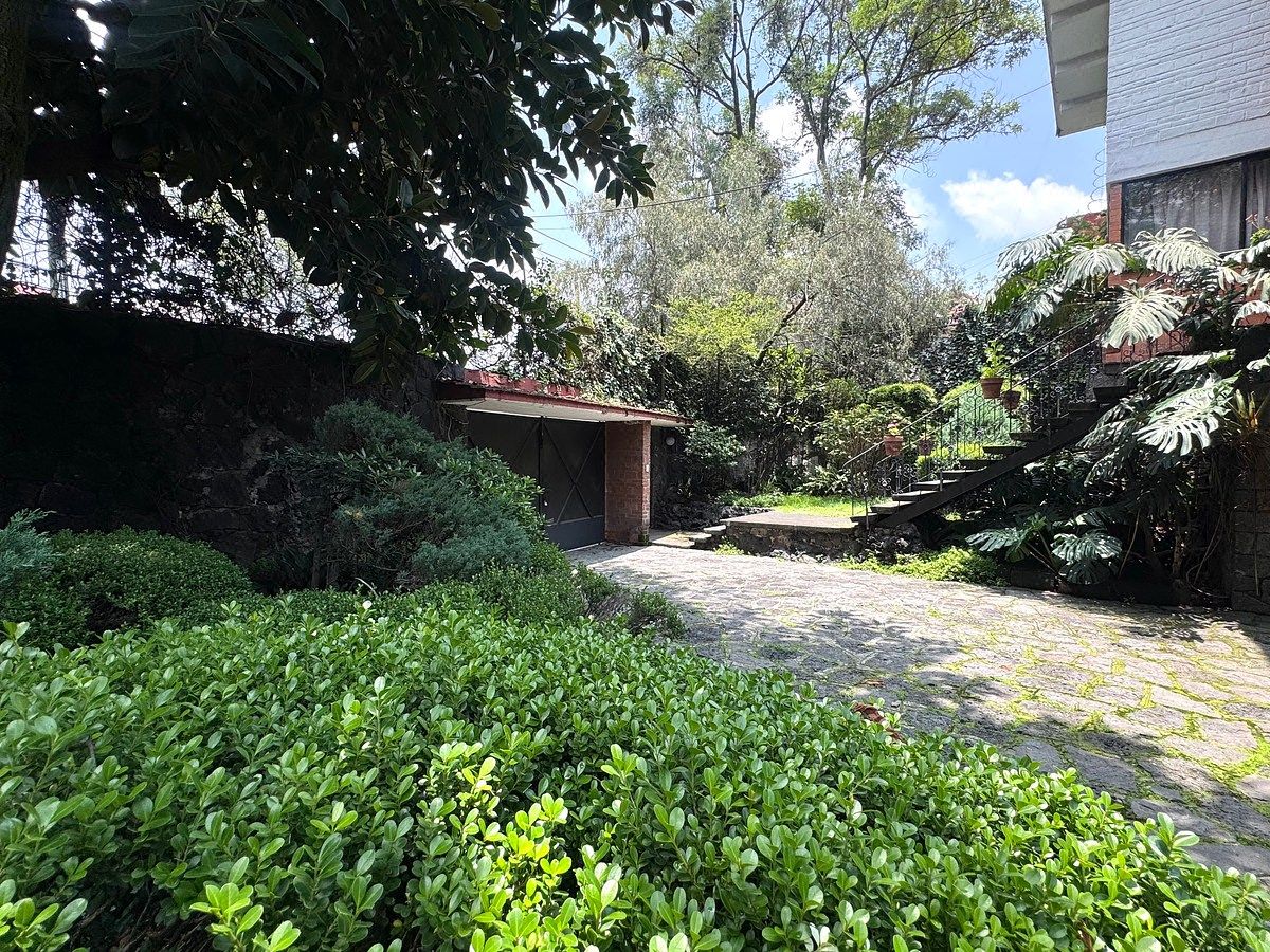 Casa en Jardines del Pedregal, Álvaro Obregón, foto 2 de 21